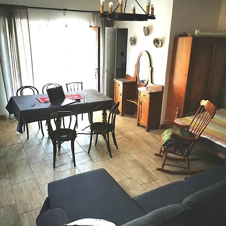 Orseg Kincse Nagy - 6 Fore ゲストハウス 3*